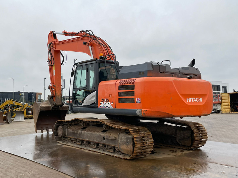 Hitachi ZX300LC-6 - Kettenbagger: das Bild 3 Hitachi ZX300LC-6 - Kettenbagger: das Bild 3