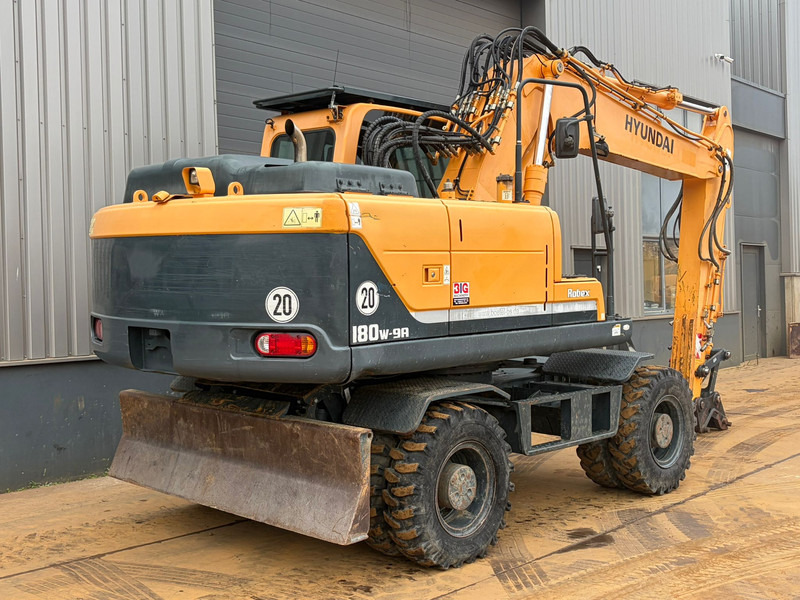 Hyundai Robex 180W-9A - Mobilbagger: das Bild 5 Hyundai Robex 180W-9A - Mobilbagger: das Bild 5