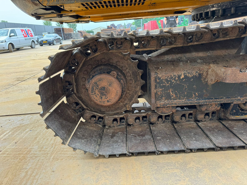 Kettenbagger JCB JS220 LC Semi Long Reach - 10 meter: das Bild 17