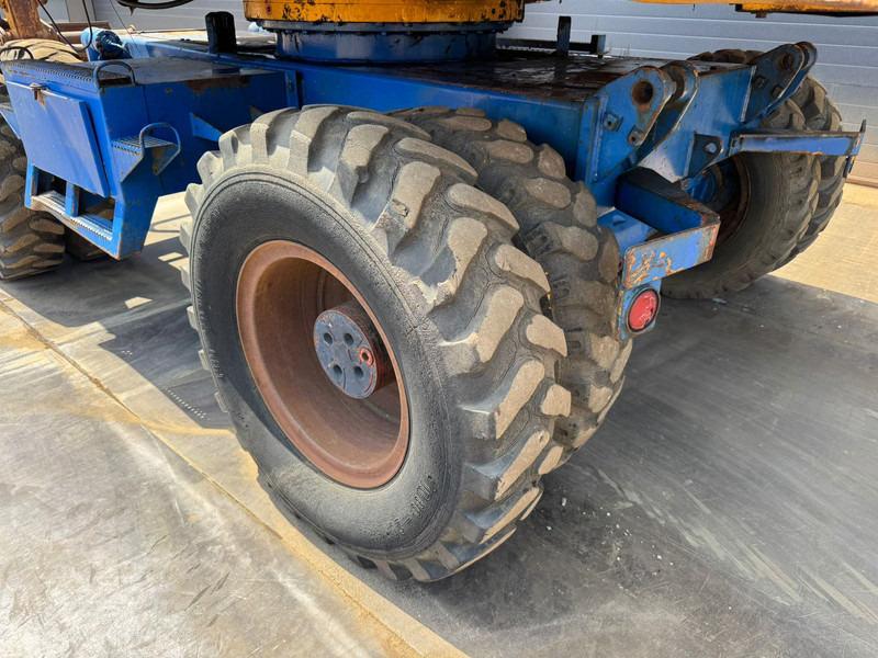 Mobilbagger Liebherr A900C: das Bild 8
