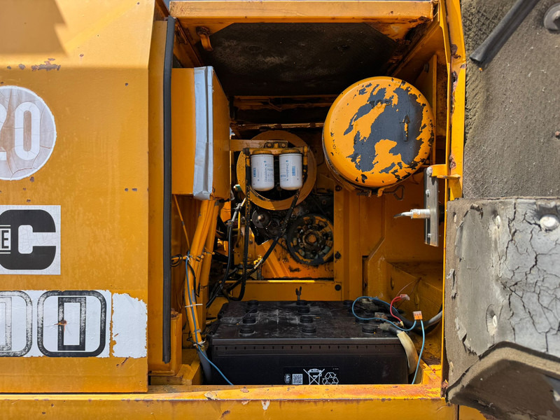 Mobilbagger Liebherr A900C: das Bild 16