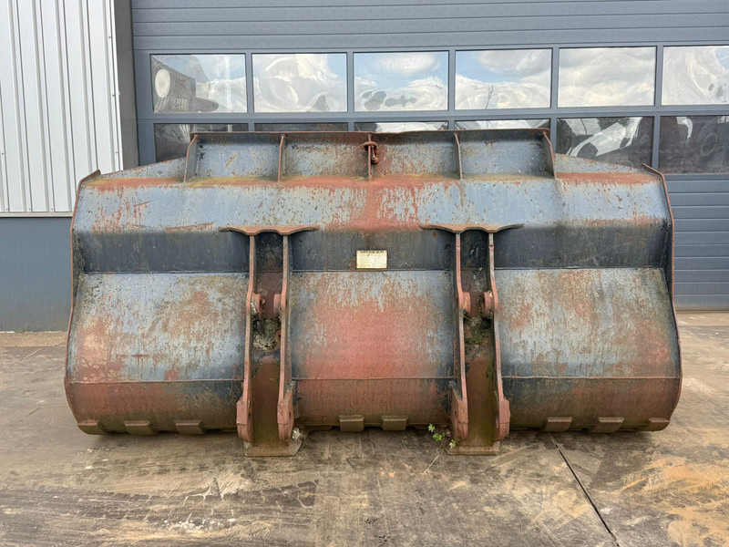 Volvo 4.2 m3 - Schaufel: das Bild 4 Volvo 4.2 m3 - Schaufel: das Bild 4