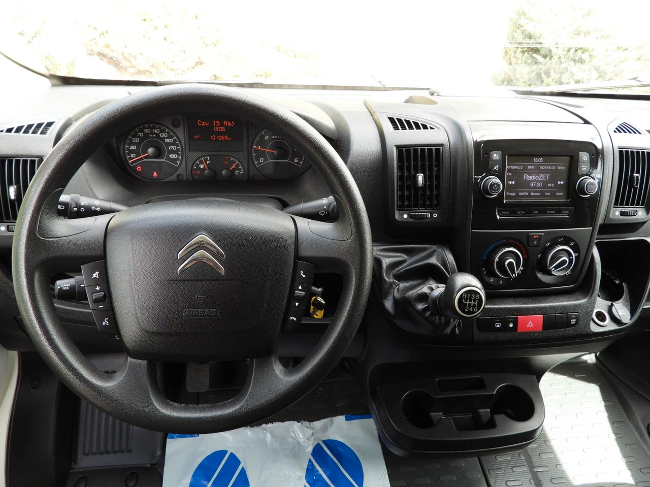 Koffer Transporter Citroën JUMPER KOFFER AUFZUG 8 PALETTEN TEMPOMAT NAVI Citroën JUMPER KOFFER AUFZUG 8 PALETTEN TEMPOMAT NAVI: das Bild 24