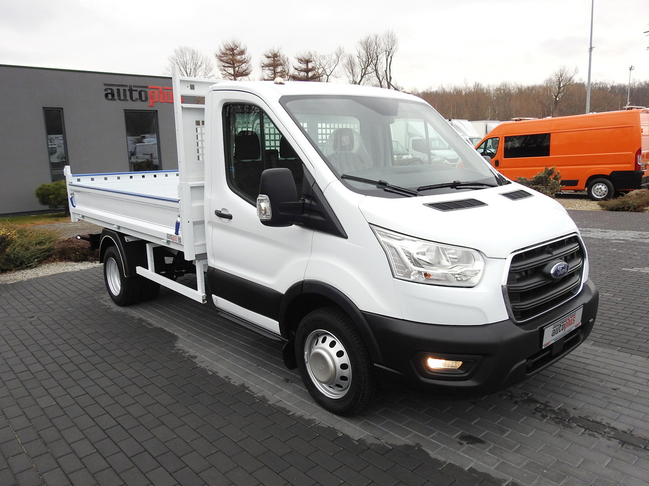 FORD TRANSIT TIPPER LED LIGHTS TWIN WHEELS AIR CONDITIONING 130HP - Kipper Transporter: das Bild 4 FORD TRANSIT TIPPER LED LIGHTS TWIN WHEELS AIR CONDITIONING 130HP - Kipper Transporter: das Bild 4