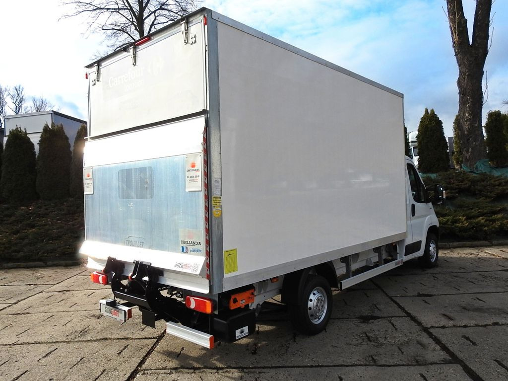 Fiat DUCATO KOFFER AUFZUG 8 PALETTEN TEMPOMAT A/C - Koffer Transporter: das Bild 3 Fiat DUCATO KOFFER AUFZUG 8 PALETTEN TEMPOMAT A/C - Koffer Transporter: das Bild 3
