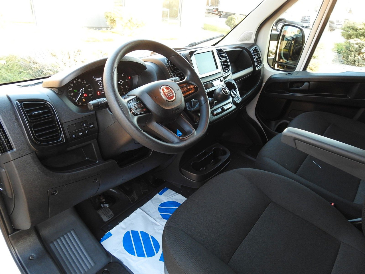 Fiat DUCATO KOFFER AUFZUG 8 PALETTEN TEMPOMAT - Koffer Transporter: das Bild 2 Fiat DUCATO KOFFER AUFZUG 8 PALETTEN TEMPOMAT - Koffer Transporter: das Bild 2