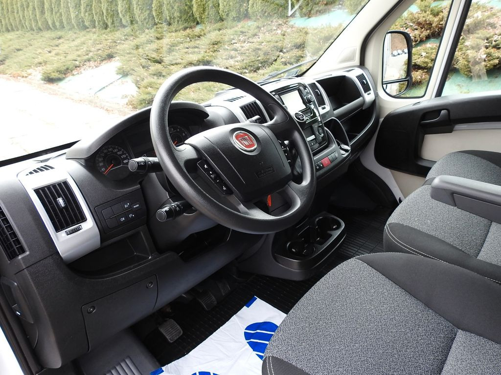 Fiat DUCATO PRITSCHE PLANE 8 PALETTEN WEBASTO A/C - Planen Transporter: das Bild 2 Fiat DUCATO PRITSCHE PLANE 8 PALETTEN WEBASTO A/C - Planen Transporter: das Bild 2