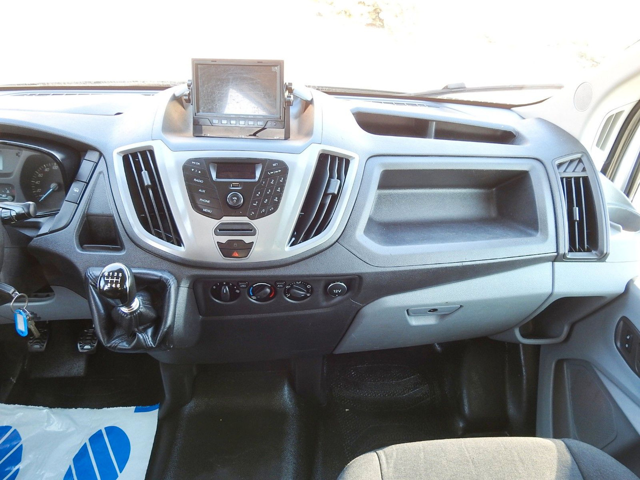 Ford TRANSIT  KIPPER DOPPELKABINE DOKA 6 SITZE - Leasing Ford TRANSIT  KIPPER DOPPELKABINE DOKA 6 SITZE: das Bild 23