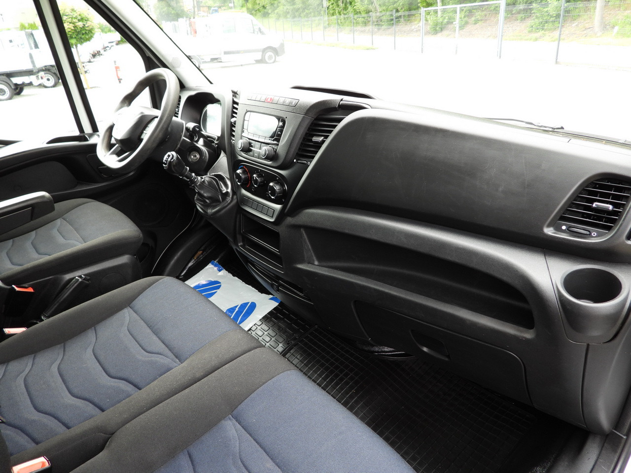 Kipper Transporter IVECO DAILY 35C16 TIPPER CRUISE CONTROL TWIN WHEELS AIR CONDITIONING  160HP: das Bild 38