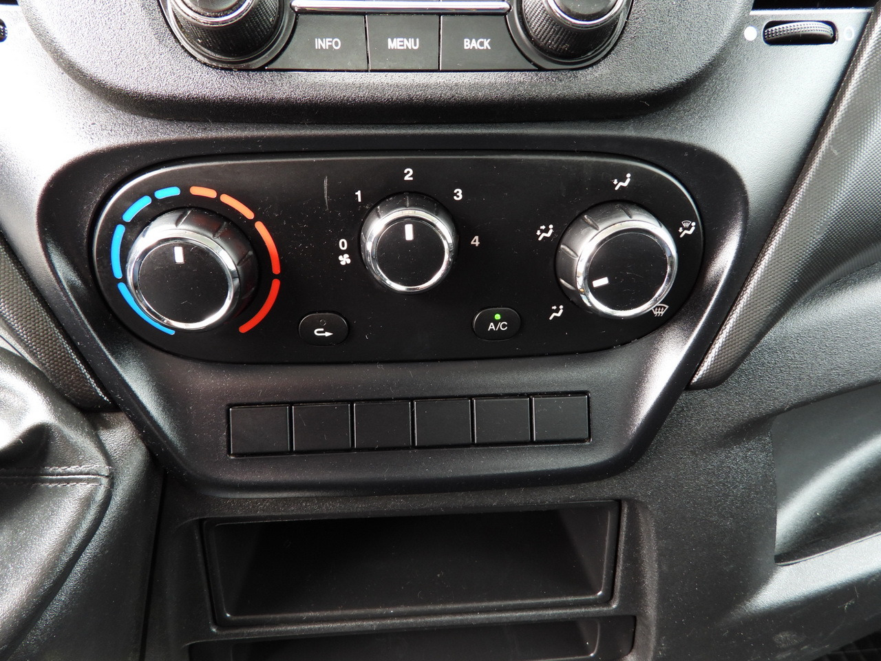 Kipper Transporter IVECO DAILY 35C16 TIPPER CRUISE CONTROL TWIN WHEELS AIR CONDITIONING  160HP: das Bild 33