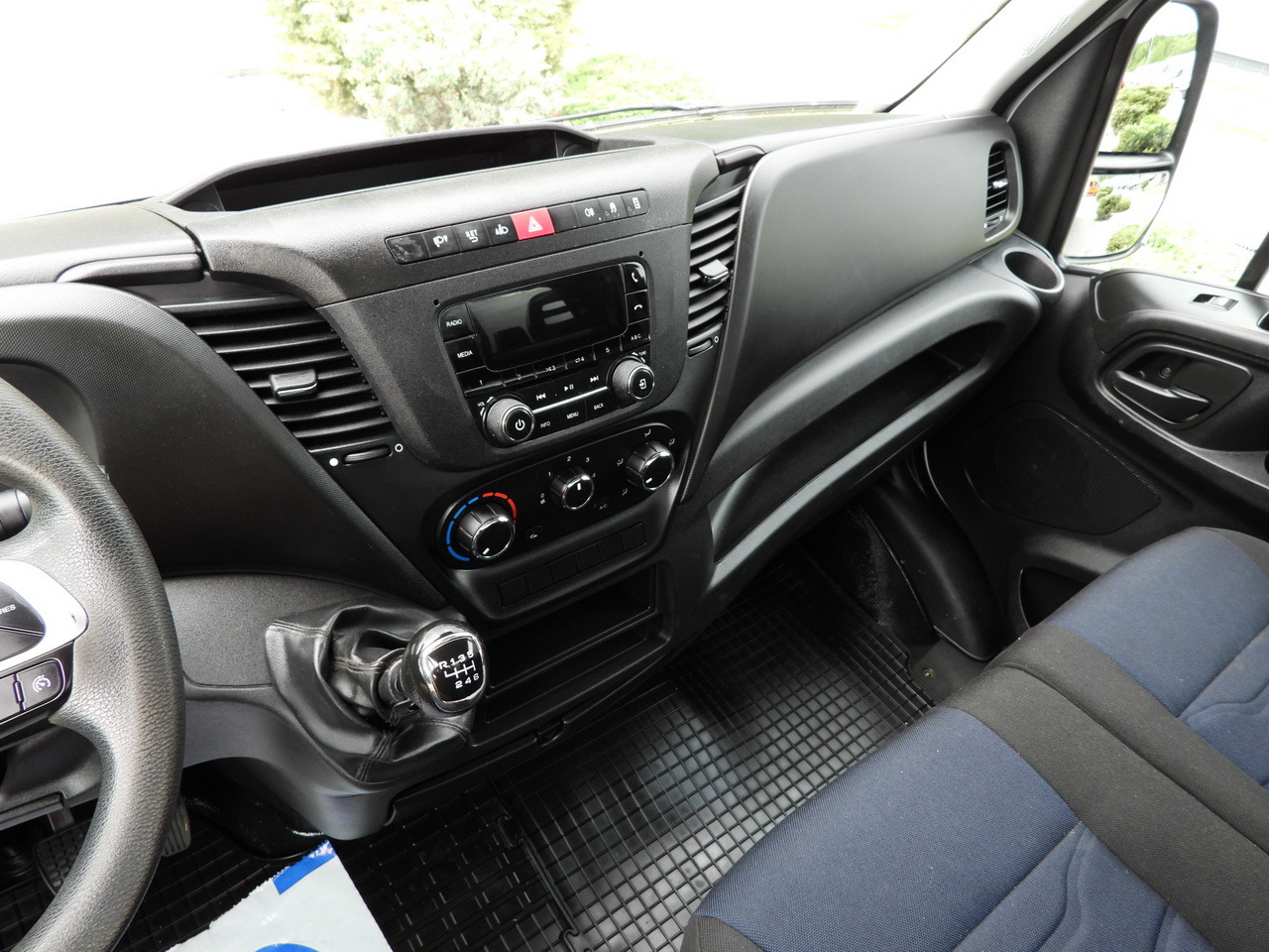 Kipper Transporter IVECO DAILY 35C16 TIPPER CRUISE CONTROL TWIN WHEELS AIR CONDITIONING  160HP: das Bild 30