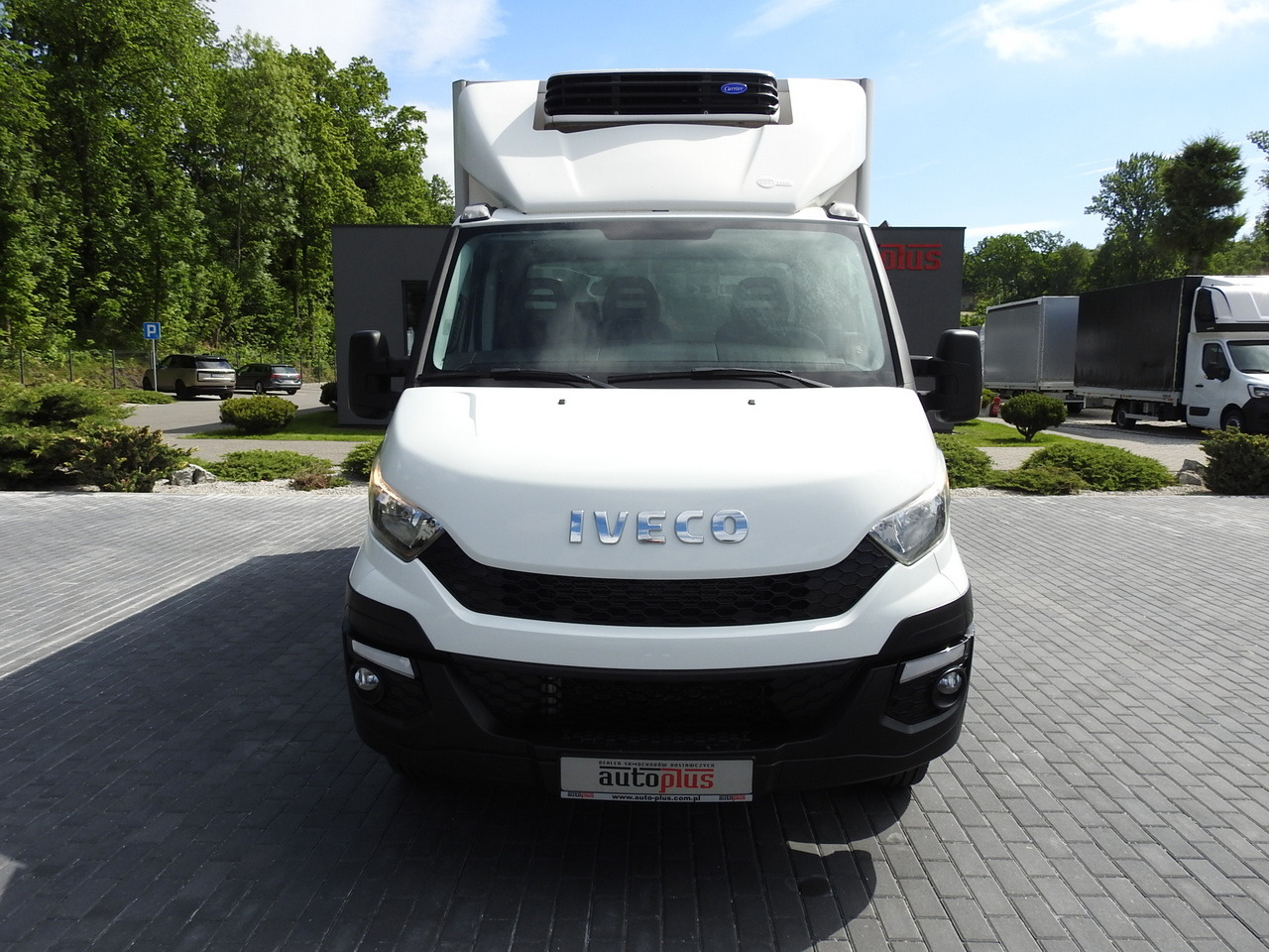 IVECO DAILY 35S15 REGRIGERATOR BOX -12*C 8 PALLETS CRUISE CONTROL TWIN WHEELS AIR CONDITIONING 150HP - Kühltransporter: das Bild 5 IVECO DAILY 35S15 REGRIGERATOR BOX -12*C 8 PALLETS CRUISE CONTROL TWIN WHEELS AIR CONDITIONING 150HP - Kühltransporter: das Bild 5