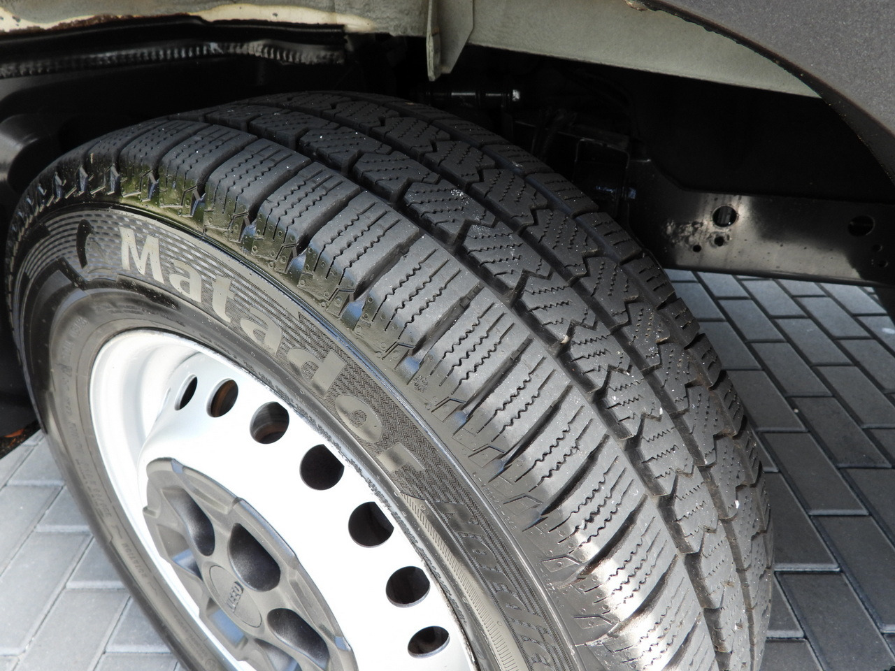 Pritsche Transporter IVECO DAILY 35S16 STAKE BODY 10 PALLETS CRUISE CONTROL AIR CONDITIONING 160HP: das Bild 22 Pritsche Transporter IVECO DAILY 35S16 STAKE BODY 10 PALLETS CRUISE CONTROL AIR CONDITIONING 160HP: das Bild 22