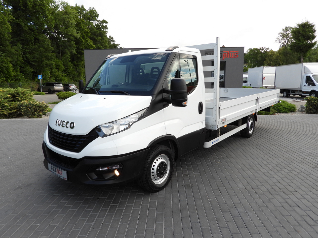 Pritsche Transporter IVECO DAILY 35S16 STAKE BODY 10 PALLETS CRUISE CONTROL AIR CONDITIONING 160HP: das Bild 17 Pritsche Transporter IVECO DAILY 35S16 STAKE BODY 10 PALLETS CRUISE CONTROL AIR CONDITIONING 160HP: das Bild 17