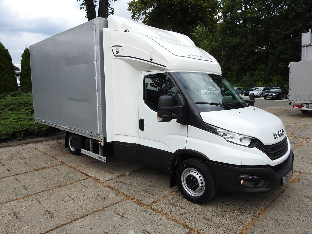 IVECO DAILY 35S18 NEW TARPAULIN WEBASTO CRUISE CONTROL AIR CONDITIONING 180HP - Planen Transporter: das Bild 4 IVECO DAILY 35S18 NEW TARPAULIN WEBASTO CRUISE CONTROL AIR CONDITIONING 180HP - Planen Transporter: das Bild 4