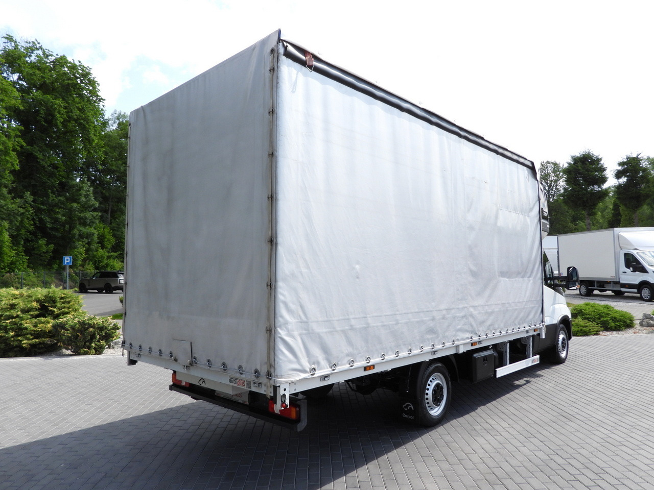 IVECO DAILY 35S18 TARPAULIN 10 PALLETS CRUISE CONTROL LED LIGHTS AIR CONDITIONING 180HP - Planen Transporter: das Bild 3 IVECO DAILY 35S18 TARPAULIN 10 PALLETS CRUISE CONTROL LED LIGHTS AIR CONDITIONING 180HP - Planen Transporter: das Bild 3