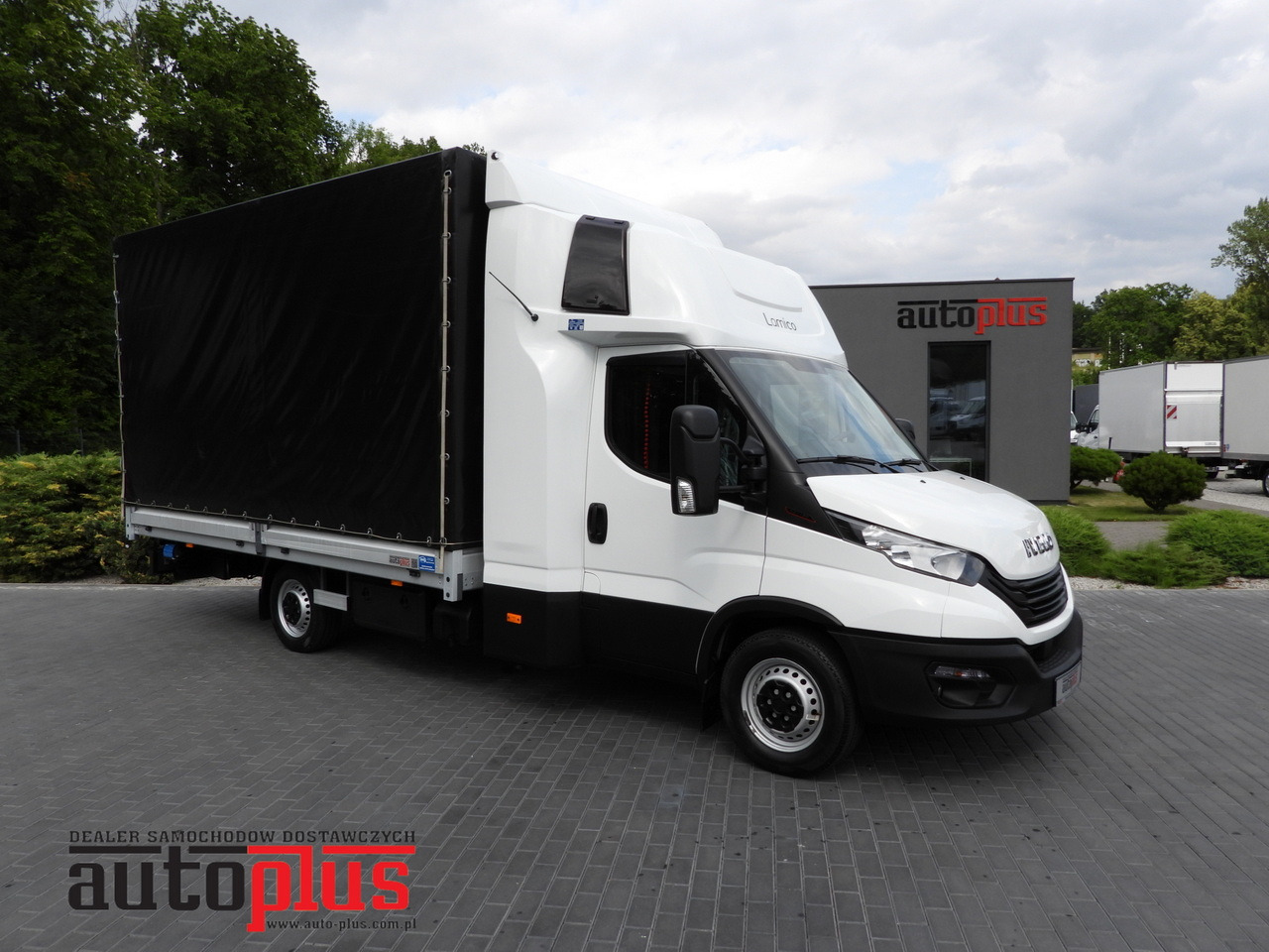 IVECO DAILY 35S18 TARPAULIN LIFT 10 PALLETS WEBASTO CRUISE CONTROL PNEUMATICS AIR CONDITIONING 180HP - Planen Transporter: das Bild 1 IVECO DAILY 35S18 TARPAULIN LIFT 10 PALLETS WEBASTO CRUISE CONTROL PNEUMATICS AIR CONDITIONING 180HP - Planen Transporter: das Bild 1