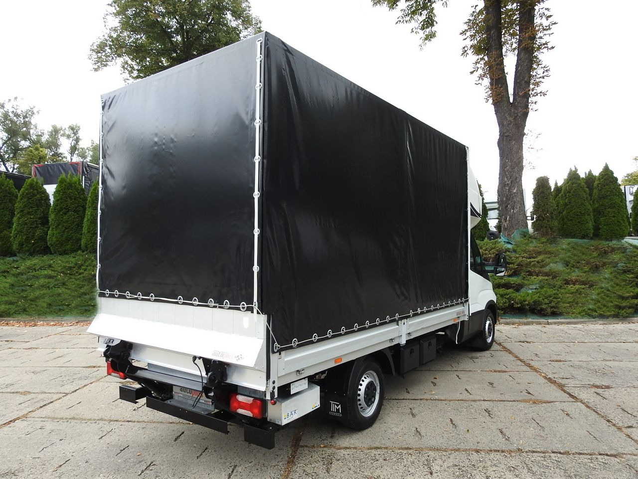 IVECO DAILY 35S18 TARPAULIN LIFT 8 PALLETS CRUISE CONTROL AIR CONDITIONING 180HP - Planen Transporter: das Bild 3 IVECO DAILY 35S18 TARPAULIN LIFT 8 PALLETS CRUISE CONTROL AIR CONDITIONING 180HP - Planen Transporter: das Bild 3