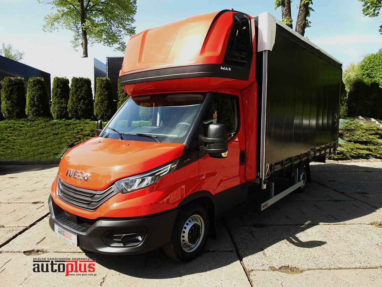 IVECO DAILY NEW TARPAULIN 10 PALLETS WEBASTO CRUISE CONTROL NAVIGATION AIR CONDITIONING LED LIGHTS 180HP - Planen Transporter: das Bild 1 IVECO DAILY NEW TARPAULIN 10 PALLETS WEBASTO CRUISE CONTROL NAVIGATION AIR CONDITIONING LED LIGHTS 180HP - Planen Transporter: das Bild 1
