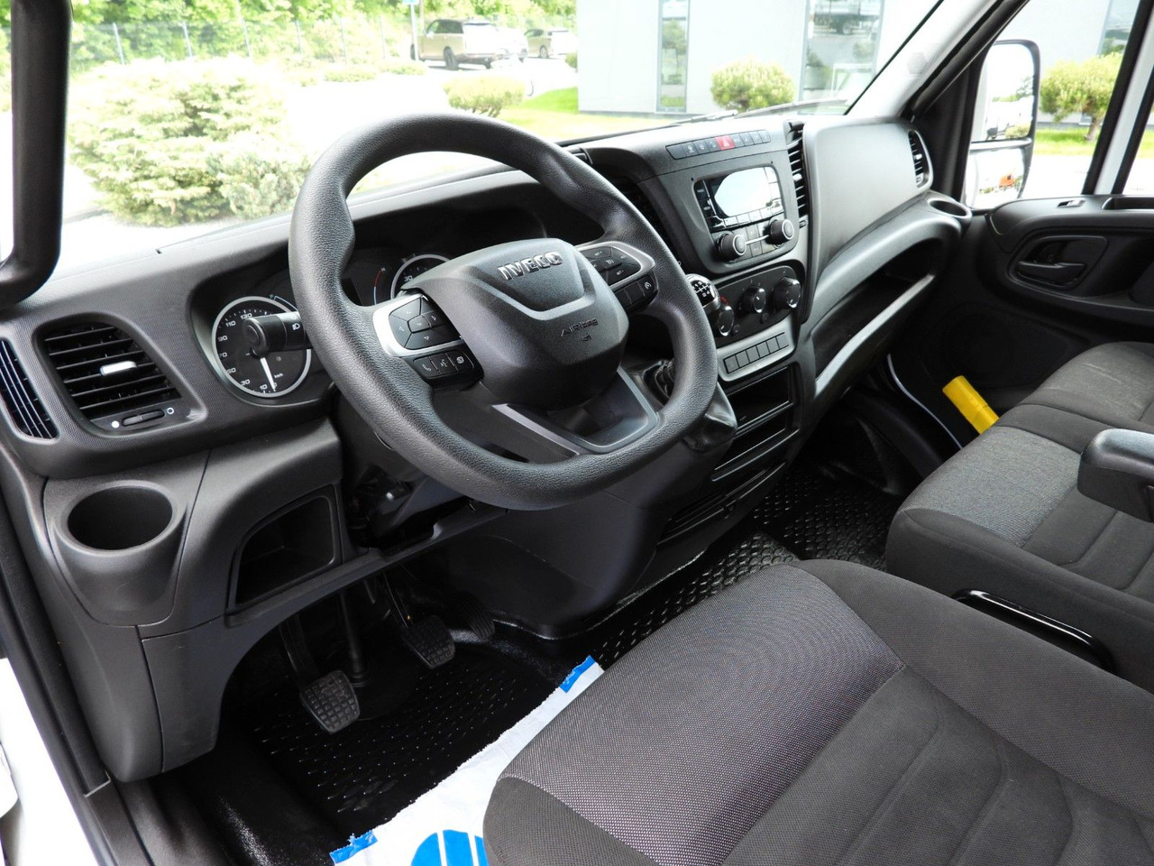 Iveco DAILY 35S18 PRITSCHE PLANE 10 PALETTEN TEMPOMAT - Planen Transporter: das Bild 2 Iveco DAILY 35S18 PRITSCHE PLANE 10 PALETTEN TEMPOMAT - Planen Transporter: das Bild 2