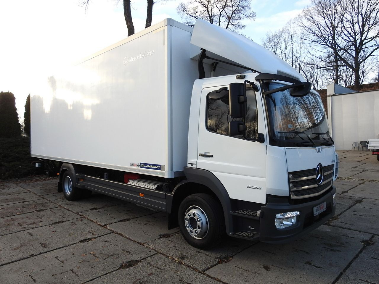 MERCEDES ATEGO 12.24 REGRIGERATOR BOX -10*C LIFT 16 PALLETS HEATING FUNCTION WEBASTO CRUISE CONTROL PNEUMATICS AIR CONDITIONING 240HP - Kühlkoffer LKW: das Bild 4 MERCEDES ATEGO 12.24 REGRIGERATOR BOX -10*C LIFT 16 PALLETS HEATING FUNCTION WEBASTO CRUISE CONTROL PNEUMATICS AIR CONDITIONING 240HP - Kühlkoffer LKW: das Bild 4
