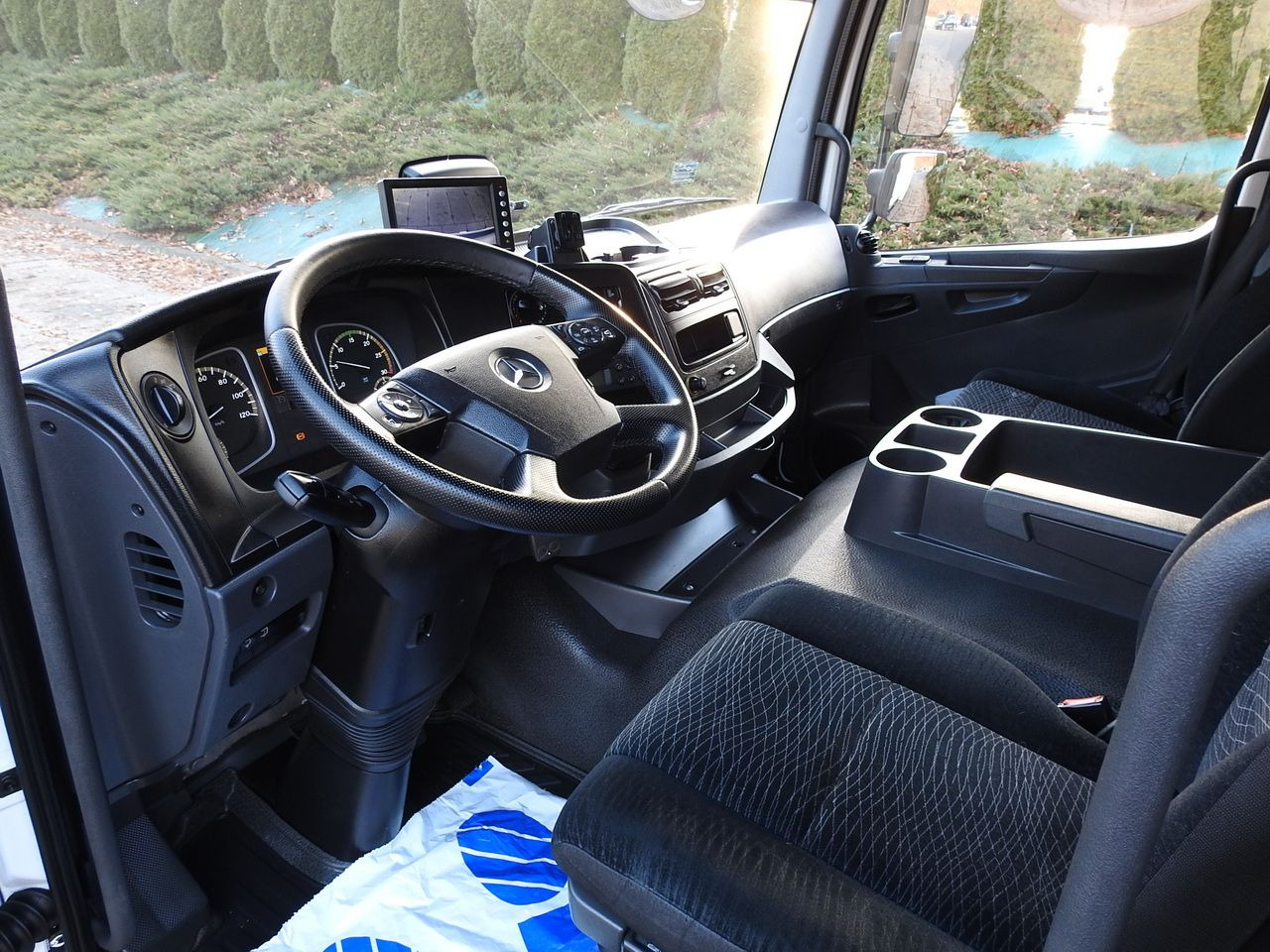 MERCEDES ATEGO 12.24 REGRIGERATOR BOX -10*C LIFT 16 PALLETS HEATING FUNCTION WEBASTO CRUISE CONTROL PNEUMATICS AIR CONDITIONING 240HP - Kühlkoffer LKW: das Bild 2 MERCEDES ATEGO 12.24 REGRIGERATOR BOX -10*C LIFT 16 PALLETS HEATING FUNCTION WEBASTO CRUISE CONTROL PNEUMATICS AIR CONDITIONING 240HP - Kühlkoffer LKW: das Bild 2