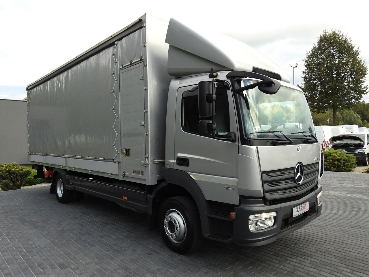 MERCEDES ATEGO 1221 TARPAULIN LIFT 16 PALLETS WEBASTO AIR CONDITIONING PNEUMATICS TWIN WHEELS 230HP - Plane LKW: das Bild 4 MERCEDES ATEGO 1221 TARPAULIN LIFT 16 PALLETS WEBASTO AIR CONDITIONING PNEUMATICS TWIN WHEELS 230HP - Plane LKW: das Bild 4
