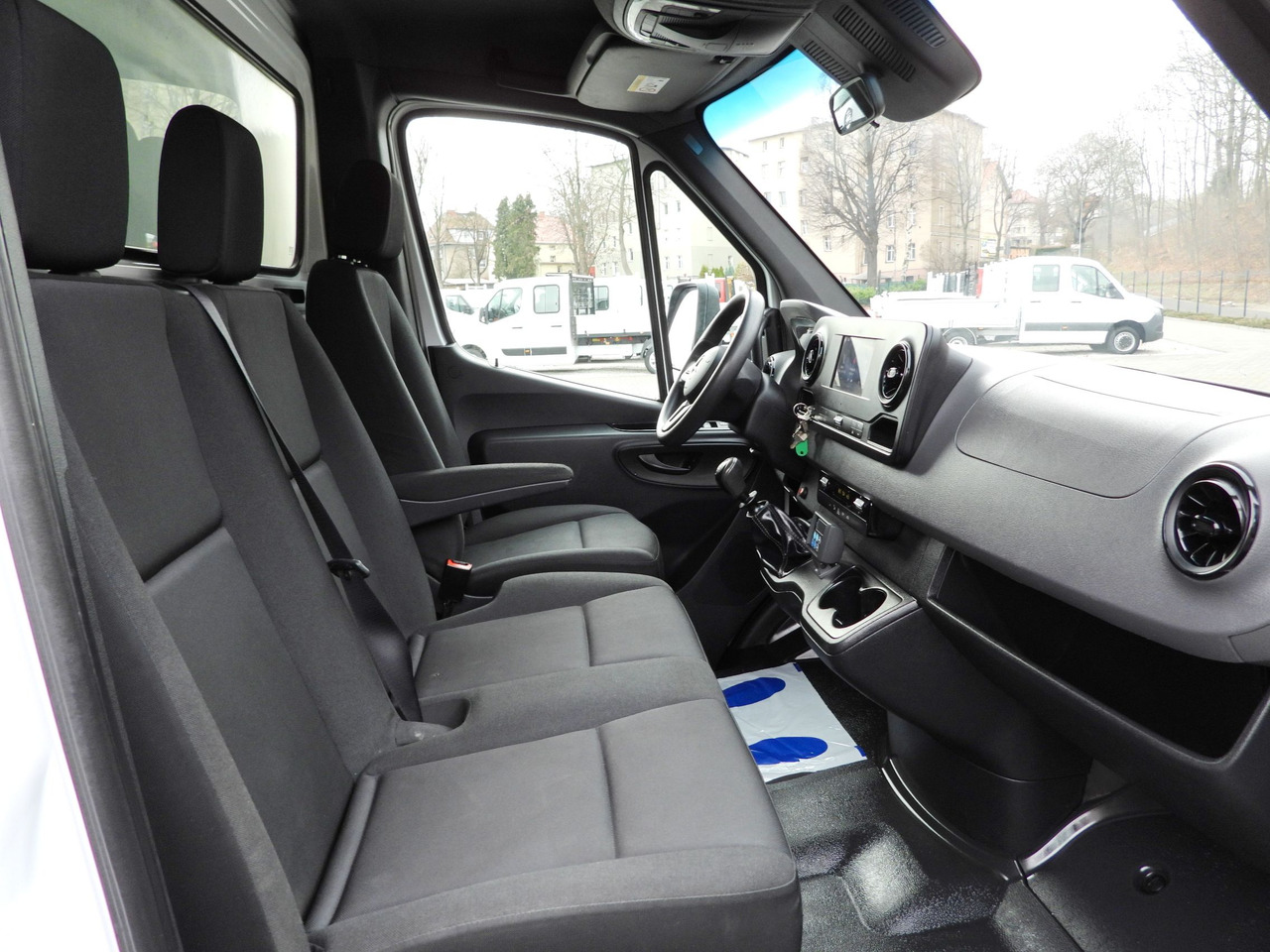 Kühltransporter MERCEDES SPRINTER 314 REGRIGERATOR BOX -1*C CRUISE CONTROL NAVIGATION AIR CONDITIONING 140HP: das Bild 40 Kühltransporter MERCEDES SPRINTER 314 REGRIGERATOR BOX -1*C CRUISE CONTROL NAVIGATION AIR CONDITIONING 140HP: das Bild 40