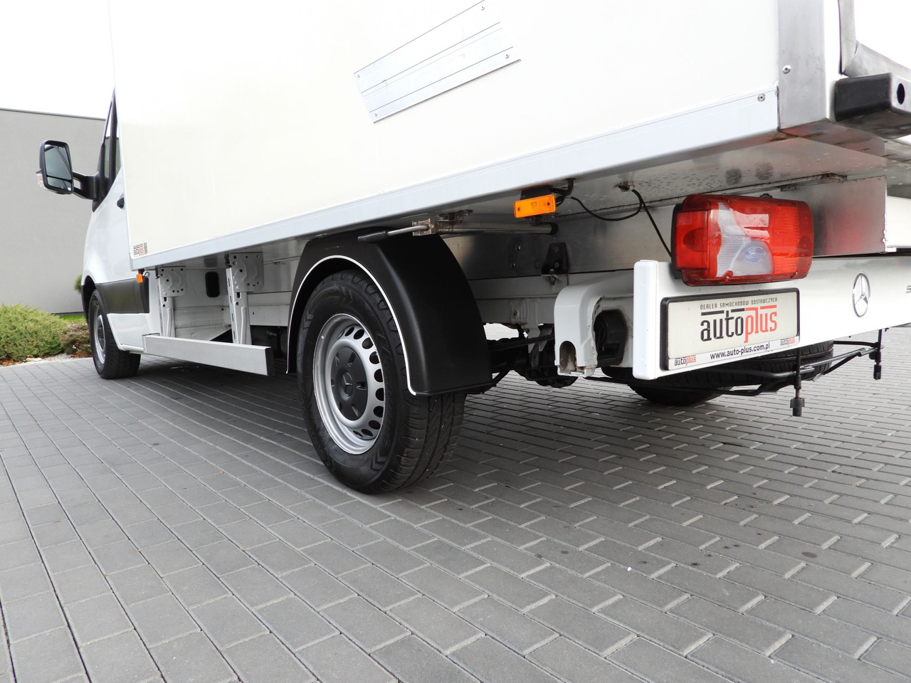 Kühltransporter MERCEDES SPRINTER 314 REGRIGERATOR BOX -1*C CRUISE CONTROL NAVIGATION AIR CONDITIONING 140HP: das Bild 17 Kühltransporter MERCEDES SPRINTER 314 REGRIGERATOR BOX -1*C CRUISE CONTROL NAVIGATION AIR CONDITIONING 140HP: das Bild 17