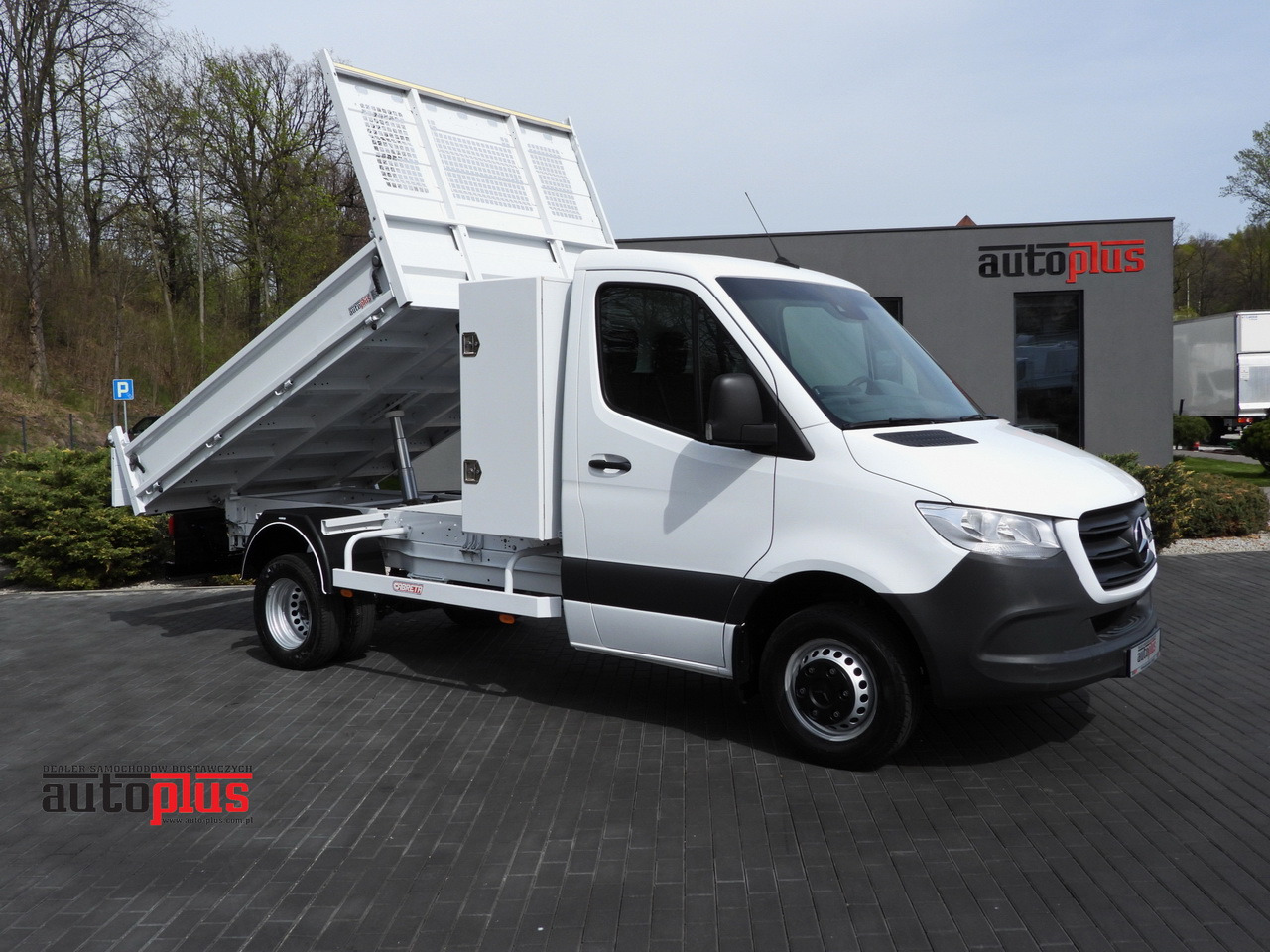 MERCEDES SPRINTER 516 TIPPER CRUISE CONTROL TWIN WHEELS AIR CONDITIONING 160HP - Kipper Transporter: das Bild 1 MERCEDES SPRINTER 516 TIPPER CRUISE CONTROL TWIN WHEELS AIR CONDITIONING 160HP - Kipper Transporter: das Bild 1