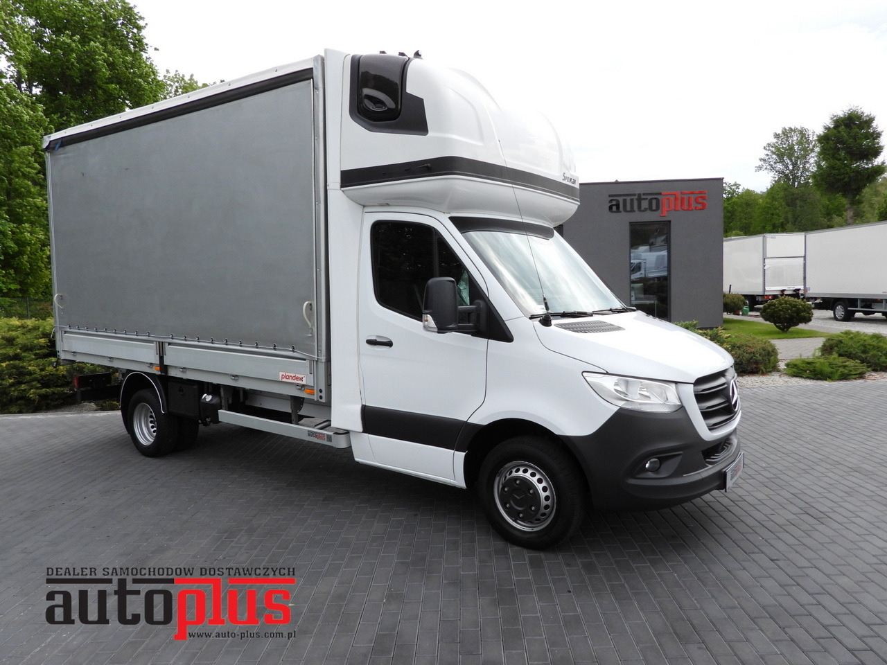 MERCEDES SPRINTER 519 TARPAULIN 8 PALLETS WEBASTO CRUISE CONTROL TWIN WHEELS AIR CONDITIONING 190HP - Planen Transporter: das Bild 1 MERCEDES SPRINTER 519 TARPAULIN 8 PALLETS WEBASTO CRUISE CONTROL TWIN WHEELS AIR CONDITIONING 190HP - Planen Transporter: das Bild 1