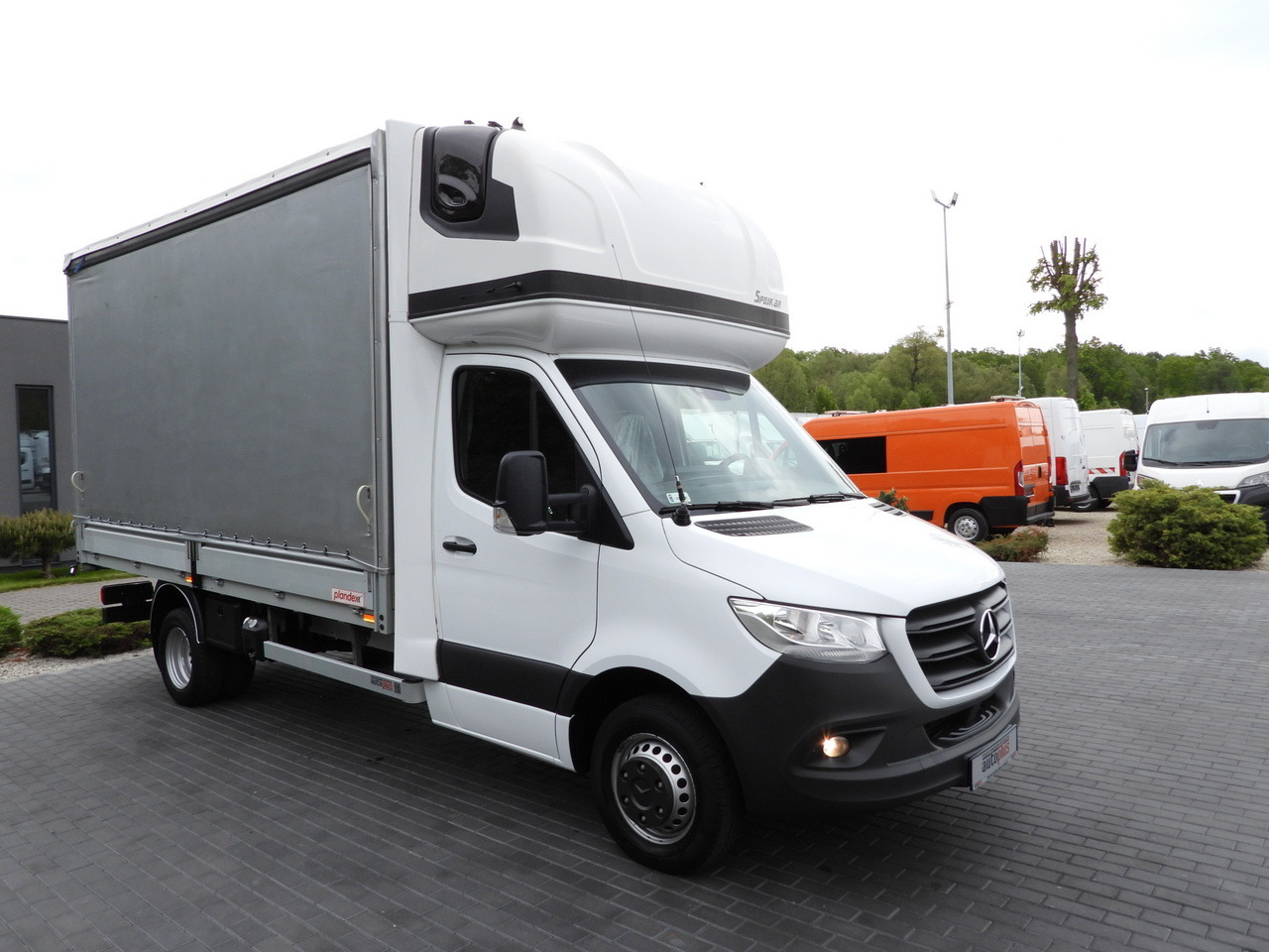 MERCEDES SPRINTER 519 TARPAULIN 8 PALLETS WEBASTO CRUISE CONTROL TWIN WHEELS AIR CONDITIONING 190HP - Planen Transporter: das Bild 4 MERCEDES SPRINTER 519 TARPAULIN 8 PALLETS WEBASTO CRUISE CONTROL TWIN WHEELS AIR CONDITIONING 190HP - Planen Transporter: das Bild 4