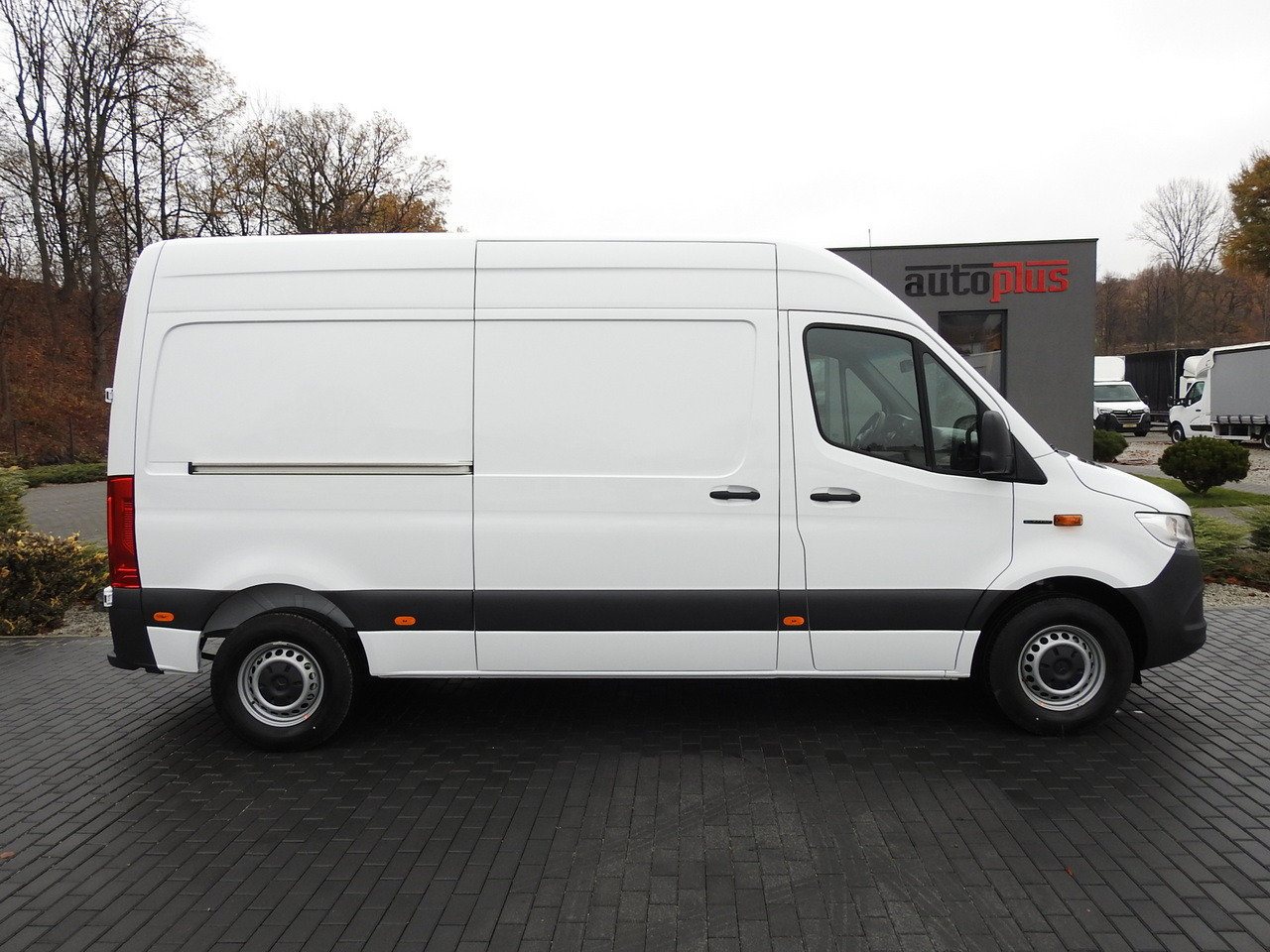 NEU: Kastenwagen MERCEDES eSprinter NEW ELECTRIC VAN AUTOMATIC TRANSMISSION  GUARANTEE  95HP: das Bild 7