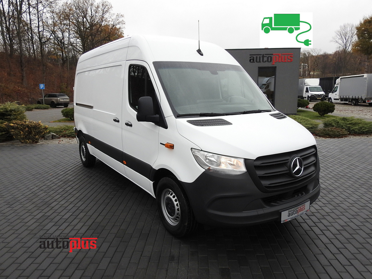 MERCEDES eSprinter NEW ELECTRIC VAN AUTOMATIC TRANSMISSION GUARANTEE 95HP - Kastenwagen, Elektro-Transporter: das Bild 1 MERCEDES eSprinter NEW ELECTRIC VAN AUTOMATIC TRANSMISSION GUARANTEE 95HP - Kastenwagen, Elektro-Transporter: das Bild 1