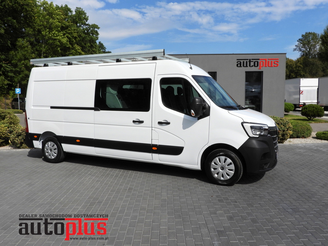 RENAULT MASTER BOX DELIVERY VAN 7 SEATS CRUISE CONTROL NAVIGATION LED LIGHTS AIR CONDITIONING 135HP - Kastenwagen: das Bild 1 RENAULT MASTER BOX DELIVERY VAN 7 SEATS CRUISE CONTROL NAVIGATION LED LIGHTS AIR CONDITIONING 135HP - Kastenwagen: das Bild 1