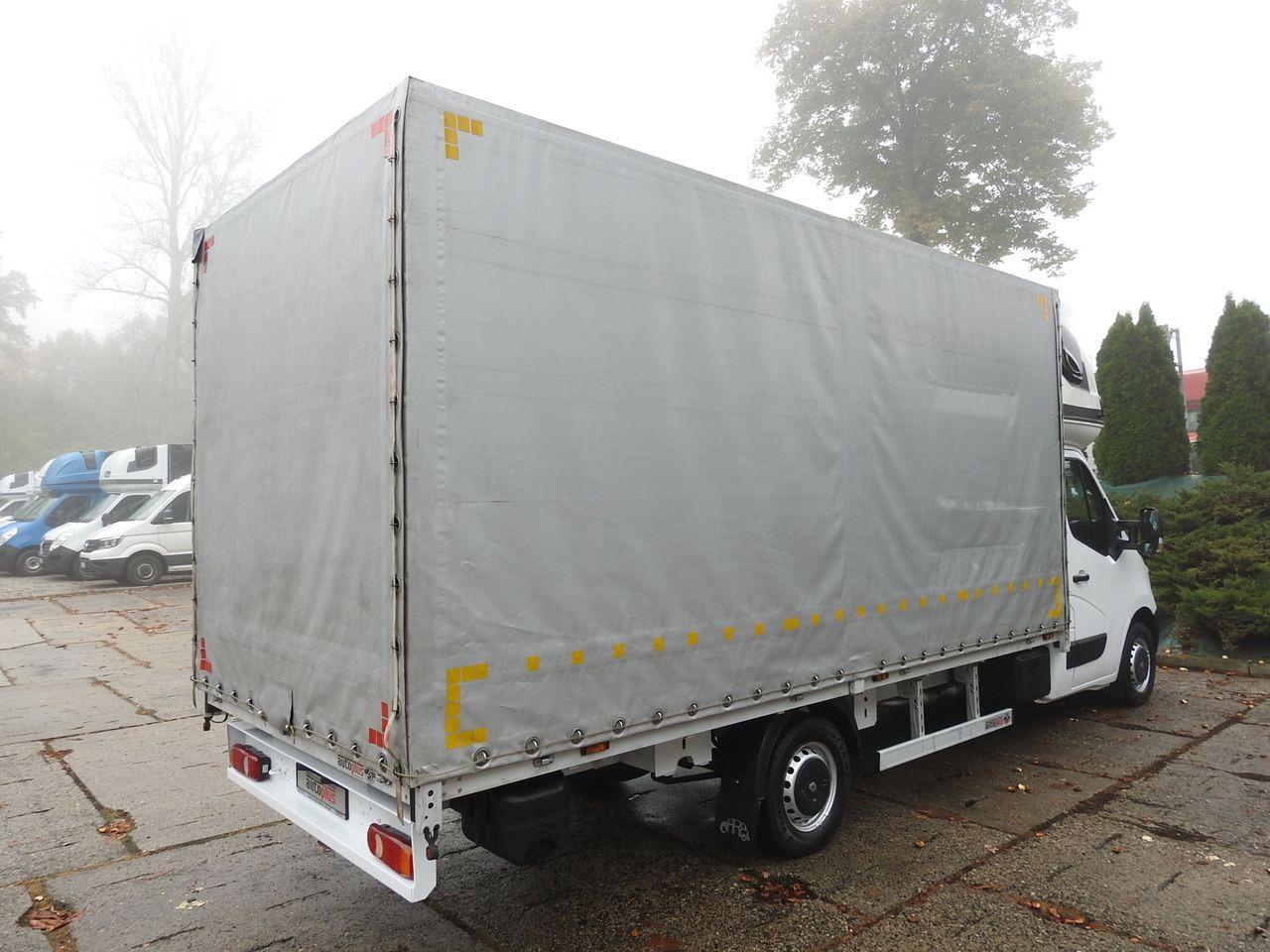 Planen Transporter RENAULT MASTER: das Bild 13 Planen Transporter RENAULT MASTER: das Bild 13