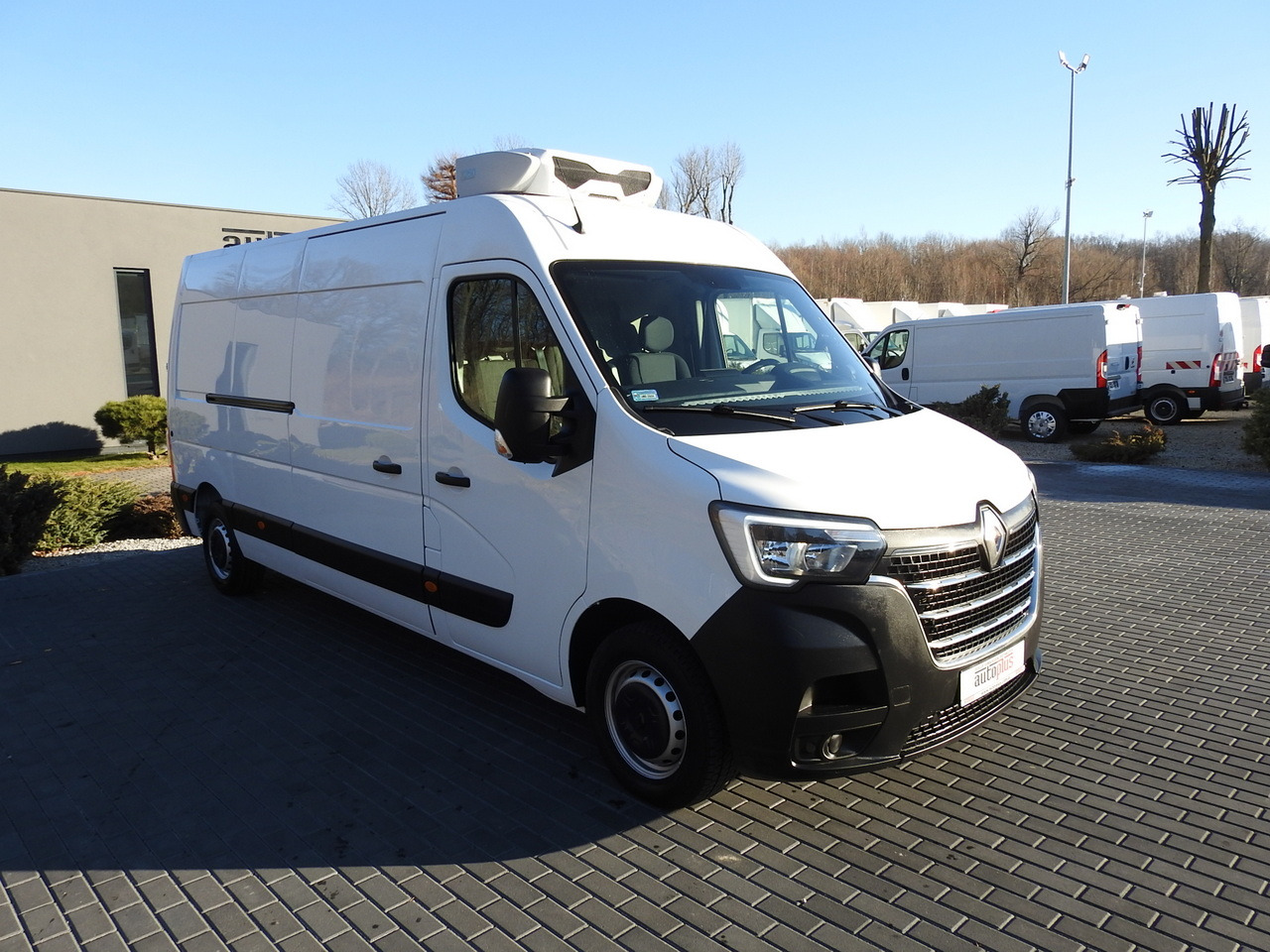RENAULT MASTER REFRIGERATOR VAN -5*C HEATING FUNCTION POWER SUPPLY 230V AIR CONDITIONING LED LIGHTS 135HP - Kühltransporter: das Bild 4 RENAULT MASTER REFRIGERATOR VAN -5*C HEATING FUNCTION POWER SUPPLY 230V AIR CONDITIONING LED LIGHTS 135HP - Kühltransporter: das Bild 4