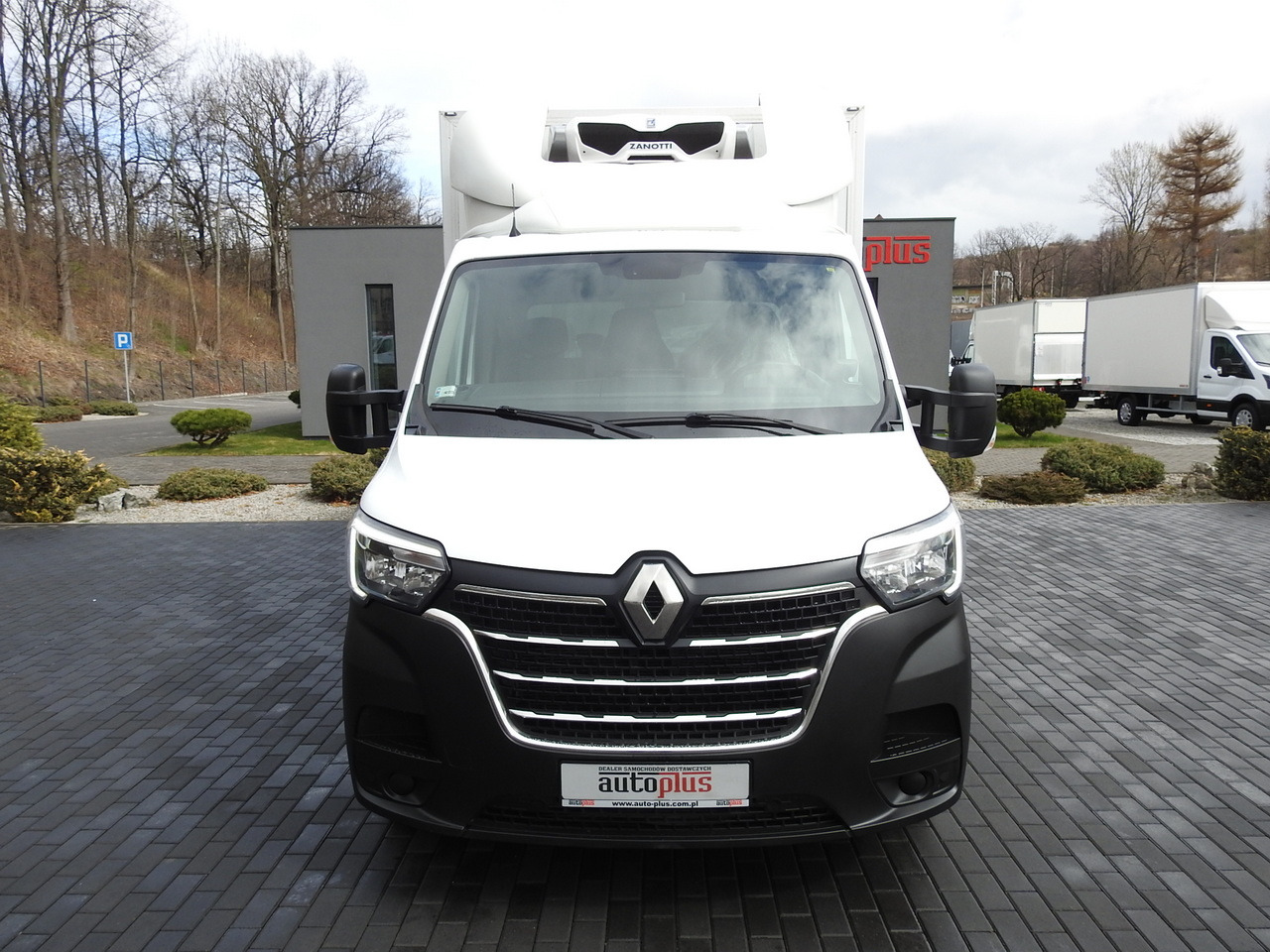 RENAULT MASTER REGRIGERATOR BOX 0*C LED LIGHTS AIR CONDITIONING 145HP - Kühltransporter: das Bild 5 RENAULT MASTER REGRIGERATOR BOX 0*C LED LIGHTS AIR CONDITIONING 145HP - Kühltransporter: das Bild 5