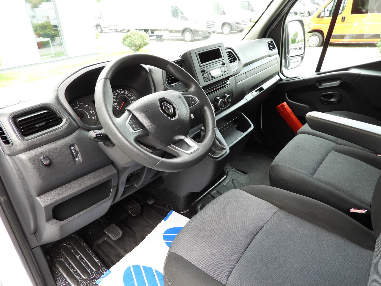 RENAULT MASTER TARPAULIN 10 PALLETS CRUISE CONTROL LED LIGHTS AIR CONDITIONING 165HP - Planen Transporter: das Bild 2 RENAULT MASTER TARPAULIN 10 PALLETS CRUISE CONTROL LED LIGHTS AIR CONDITIONING 165HP - Planen Transporter: das Bild 2