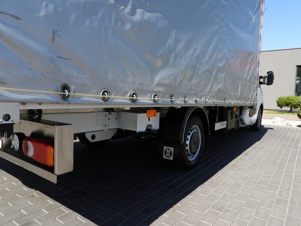 Planen Transporter RENAULT MASTER  TARPAULIN 10 PALLETS WEBASTO CRUISE CONTROL LED LIGHTS PNEUMATICS AIR CONDITIONING  165HP: das Bild 17