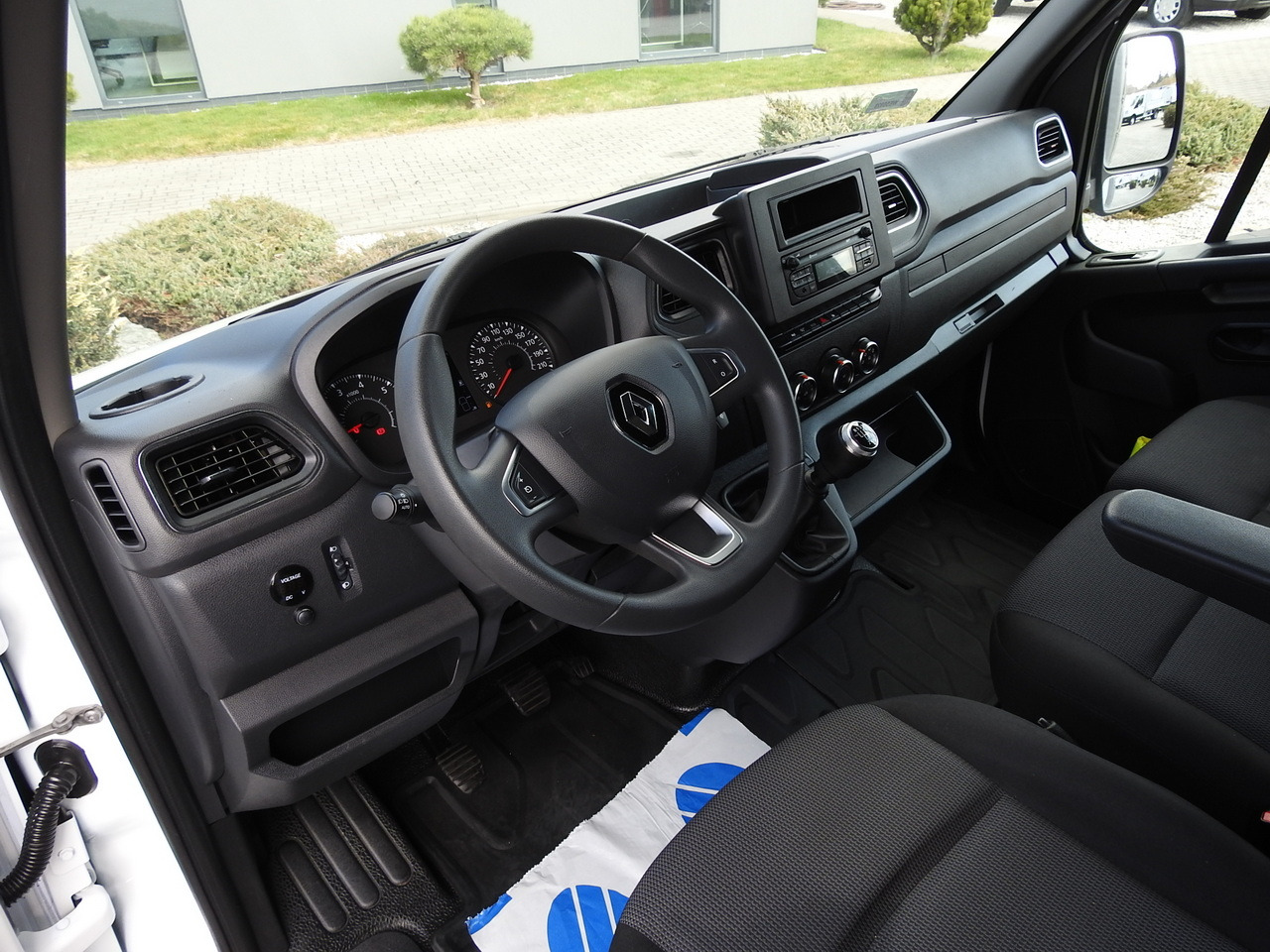 RENAULT MASTER TARPAULIN 10 PALLETS WEBASTO CRUISE CONTROL LED LIGHTS PNEUMATICS AIR CONDITIONING 165HP - Planen Transporter: das Bild 2 RENAULT MASTER TARPAULIN 10 PALLETS WEBASTO CRUISE CONTROL LED LIGHTS PNEUMATICS AIR CONDITIONING 165HP - Planen Transporter: das Bild 2