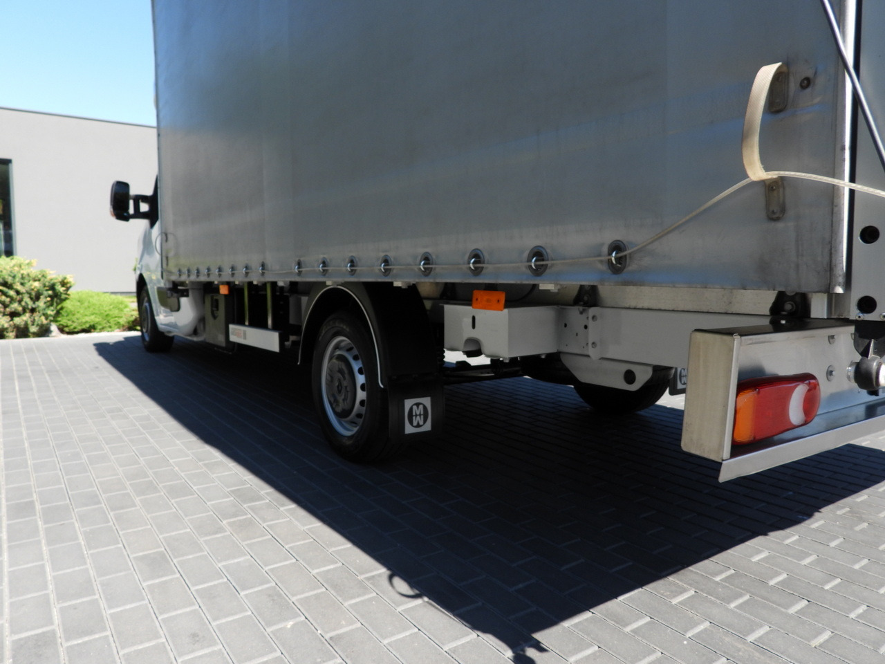 Planen Transporter RENAULT MASTER  TARPAULIN 10 PALLETS WEBASTO CRUISE CONTROL LED LIGHTS PNEUMATICS AIR CONDITIONING  165HP: das Bild 16