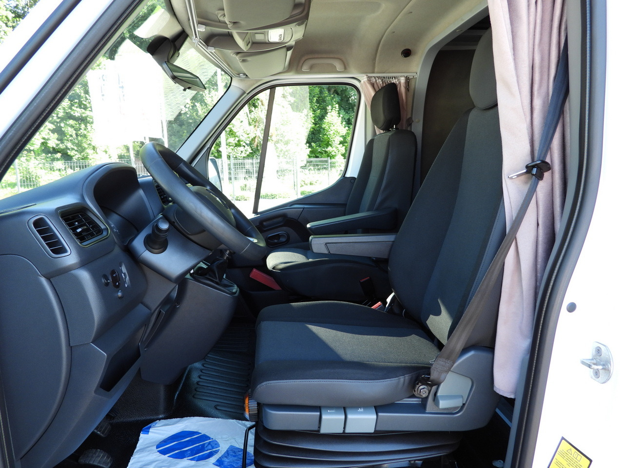 Planen Transporter RENAULT MASTER  TARPAULIN 10 PALLETS WEBASTO CRUISE CONTROL LED LIGHTS PNEUMATICS AIR CONDITIONING  165HP: das Bild 27