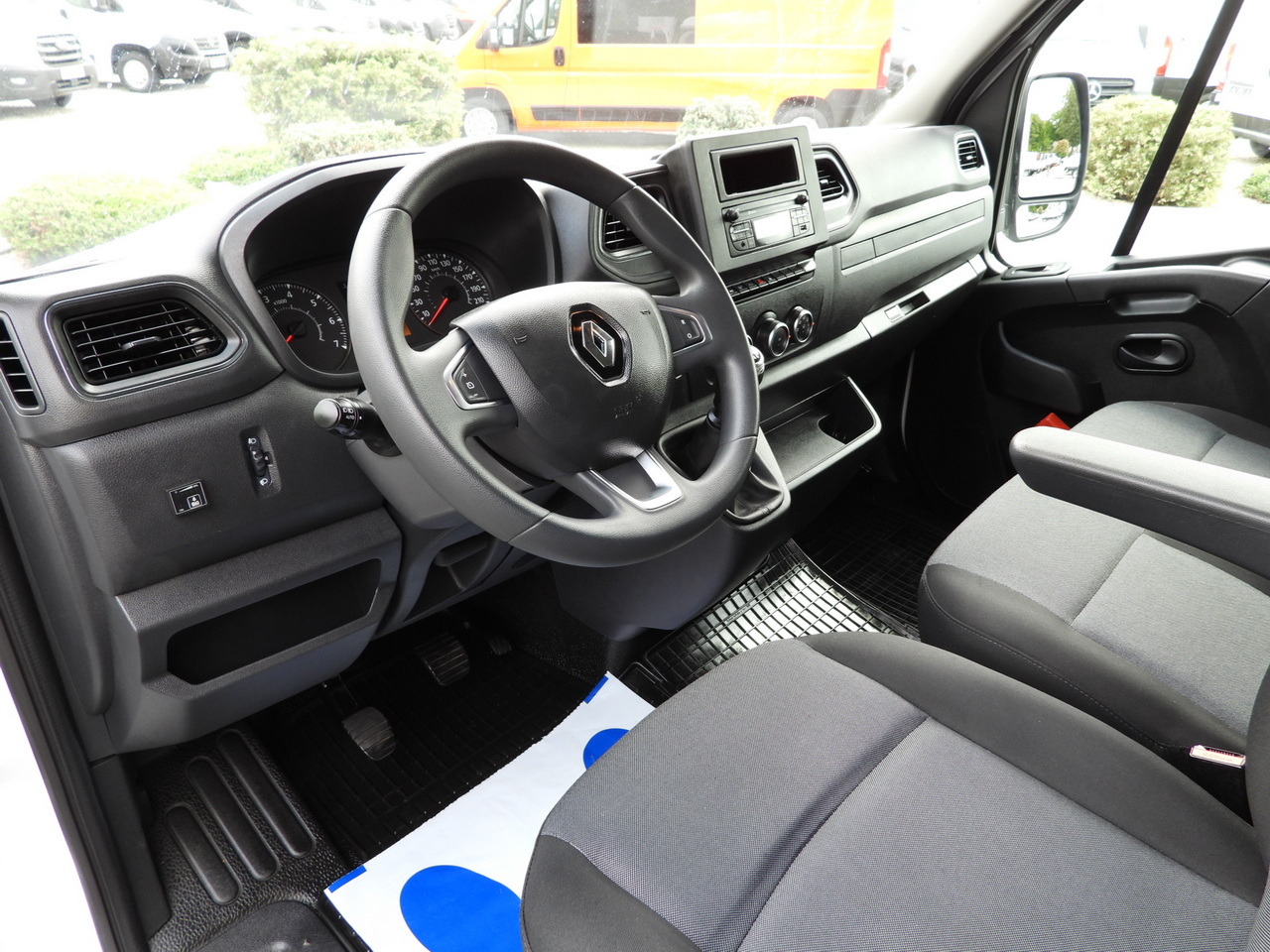 RENAULT MASTER TARPAULIN 10 PALLETS WEBASTO CRUISE CONTROL LED LIGHTS PNEUMATICS AIR CONDITIONING 165HP - Planen Transporter: das Bild 2 RENAULT MASTER TARPAULIN 10 PALLETS WEBASTO CRUISE CONTROL LED LIGHTS PNEUMATICS AIR CONDITIONING 165HP - Planen Transporter: das Bild 2