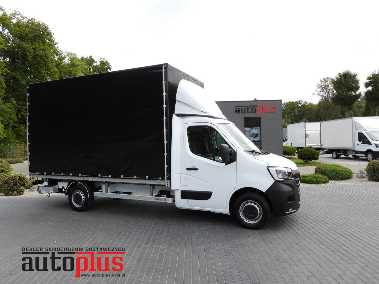 RENAULT MASTER TARPAULIN LIFT 8 PALLETS CRUISE CONTROL LED LIGHTS AIR CONDITIONING 145HP - Planen Transporter: das Bild 1 RENAULT MASTER TARPAULIN LIFT 8 PALLETS CRUISE CONTROL LED LIGHTS AIR CONDITIONING 145HP - Planen Transporter: das Bild 1