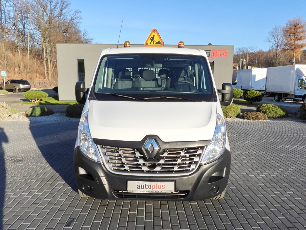 RENAULT MASTER TIPPER DOUBLE CABIN DOKA 7 SEATS CRUISE CONTROL AIR CONDITIONING 145HP - Kipper Transporter: das Bild 5 RENAULT MASTER TIPPER DOUBLE CABIN DOKA 7 SEATS CRUISE CONTROL AIR CONDITIONING 145HP - Kipper Transporter: das Bild 5