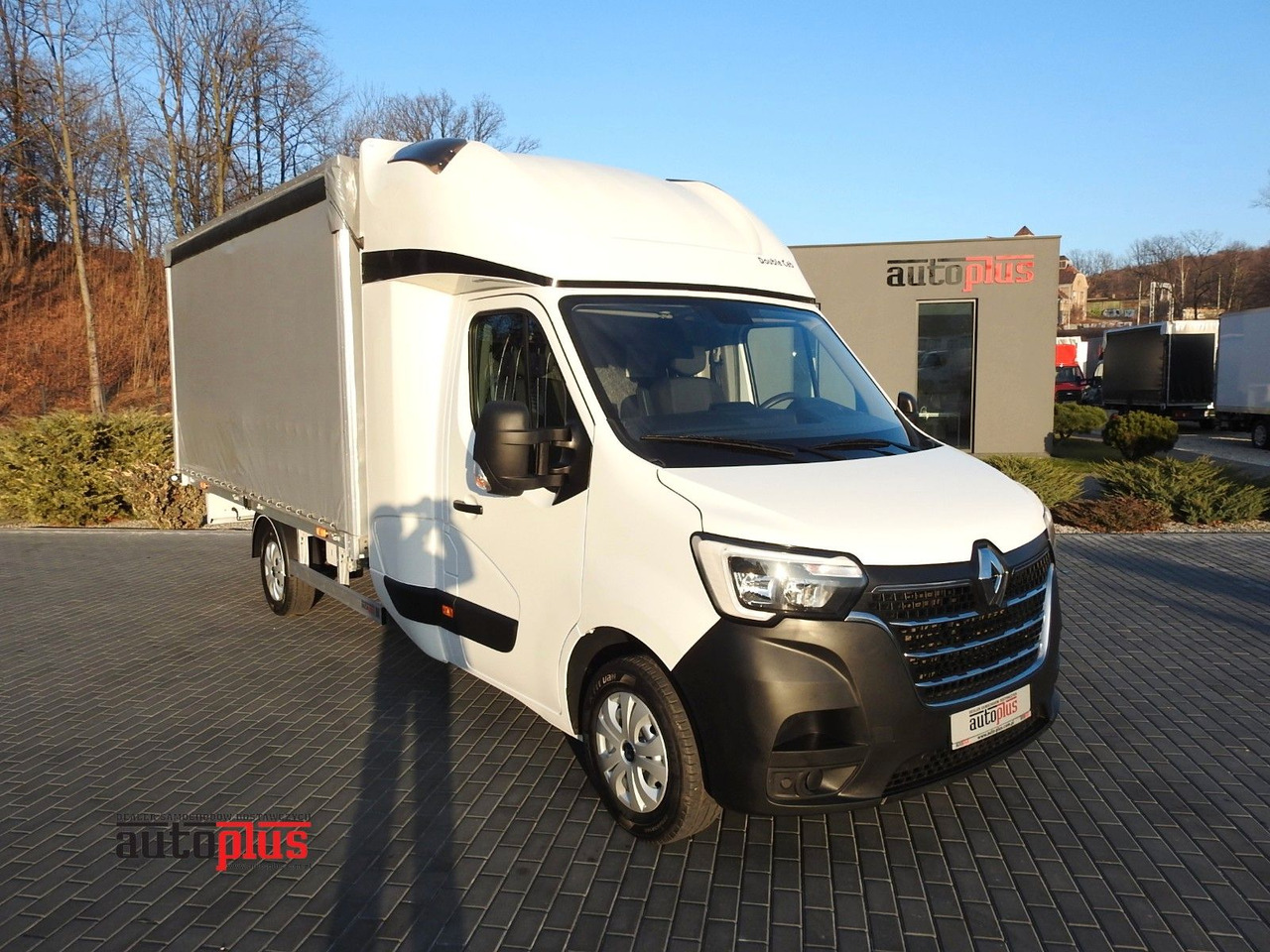 Renault MASTER PRITSCHE PLANE 8 PALETTEN WEBASTO - Planen Transporter, Transporter mit Doppelkabine: das Bild 1 Renault MASTER PRITSCHE PLANE 8 PALETTEN WEBASTO - Planen Transporter, Transporter mit Doppelkabine: das Bild 1