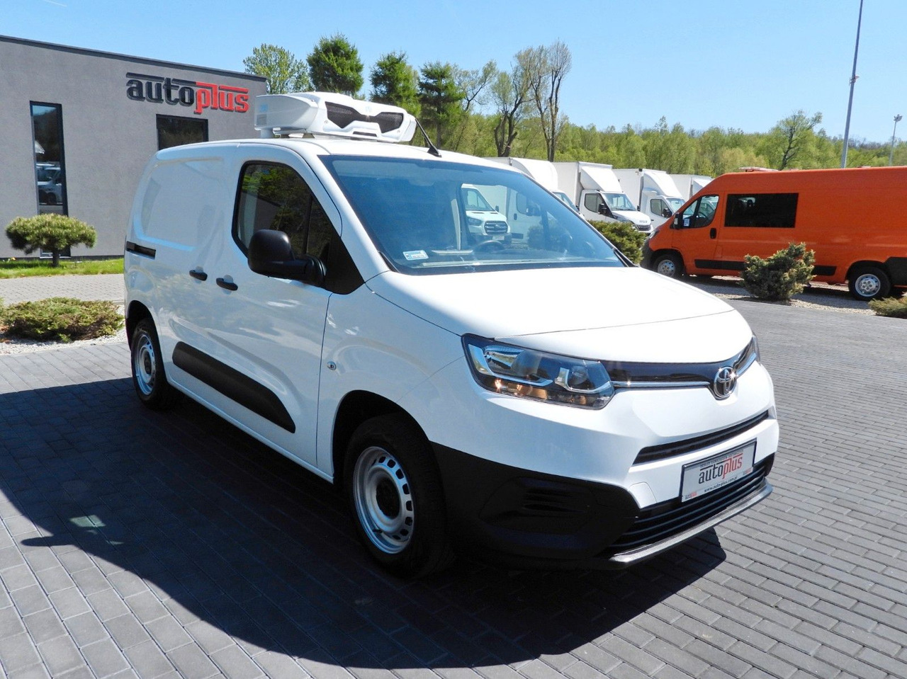 Toyota PROACE CITY KÜHLKASTENWAGEN -15*C TEMPOMAT - Kühltransporter: das Bild 4 Toyota PROACE CITY KÜHLKASTENWAGEN -15*C TEMPOMAT - Kühltransporter: das Bild 4