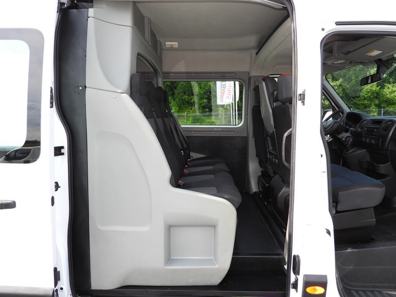 Transporter RENAULT MASTER BOX DELIVERY VAN 7 SEATS CRUISE CONTROL TWIN WHEELS AIR CONDITIONING  145HP: das Bild 34