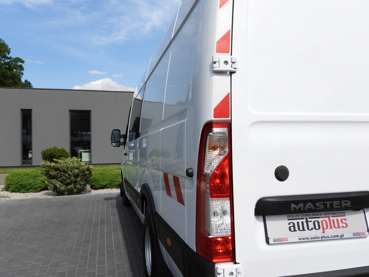 Transporter RENAULT MASTER BOX DELIVERY VAN 7 SEATS CRUISE CONTROL TWIN WHEELS AIR CONDITIONING  145HP: das Bild 16